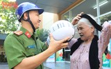 Những hình ảnh đẹp trong ngày chủ nhật tình nguyện 